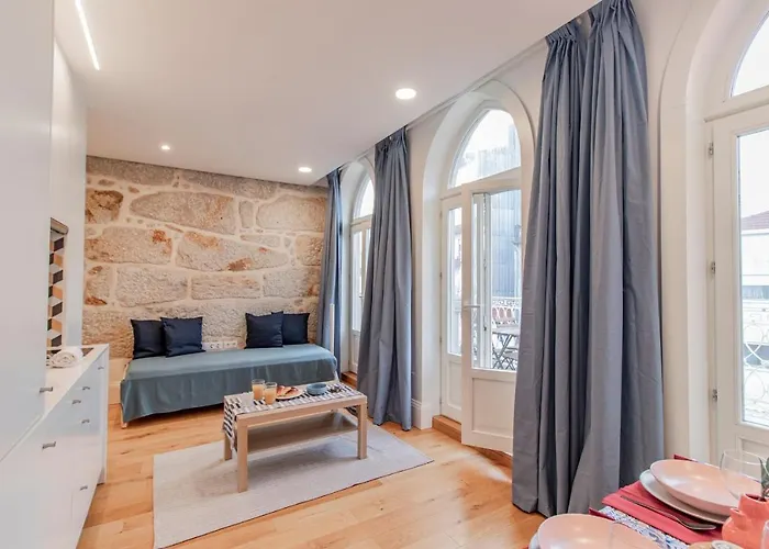 Sweet Studio W/ Big Balcony By Lovelystay * Porto