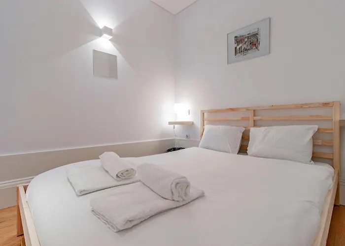 Sweet Studio W/ Big Balcony By Lovelystay Porto